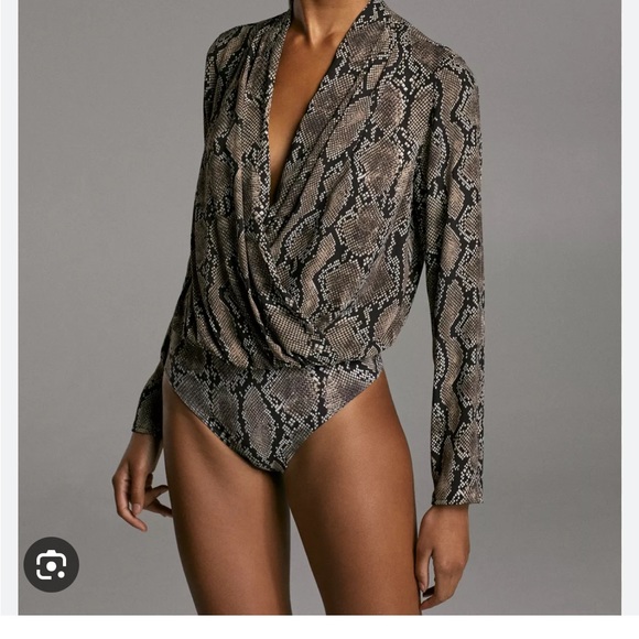 Aritzia snake skin low cut bodysuit - Picture 2 of 2